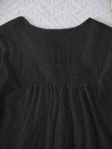 SHEIN Blusa blanca de manga larga con adorno de encaje para mujer, elegante y casual para vacaciones - Negro - Ver 4