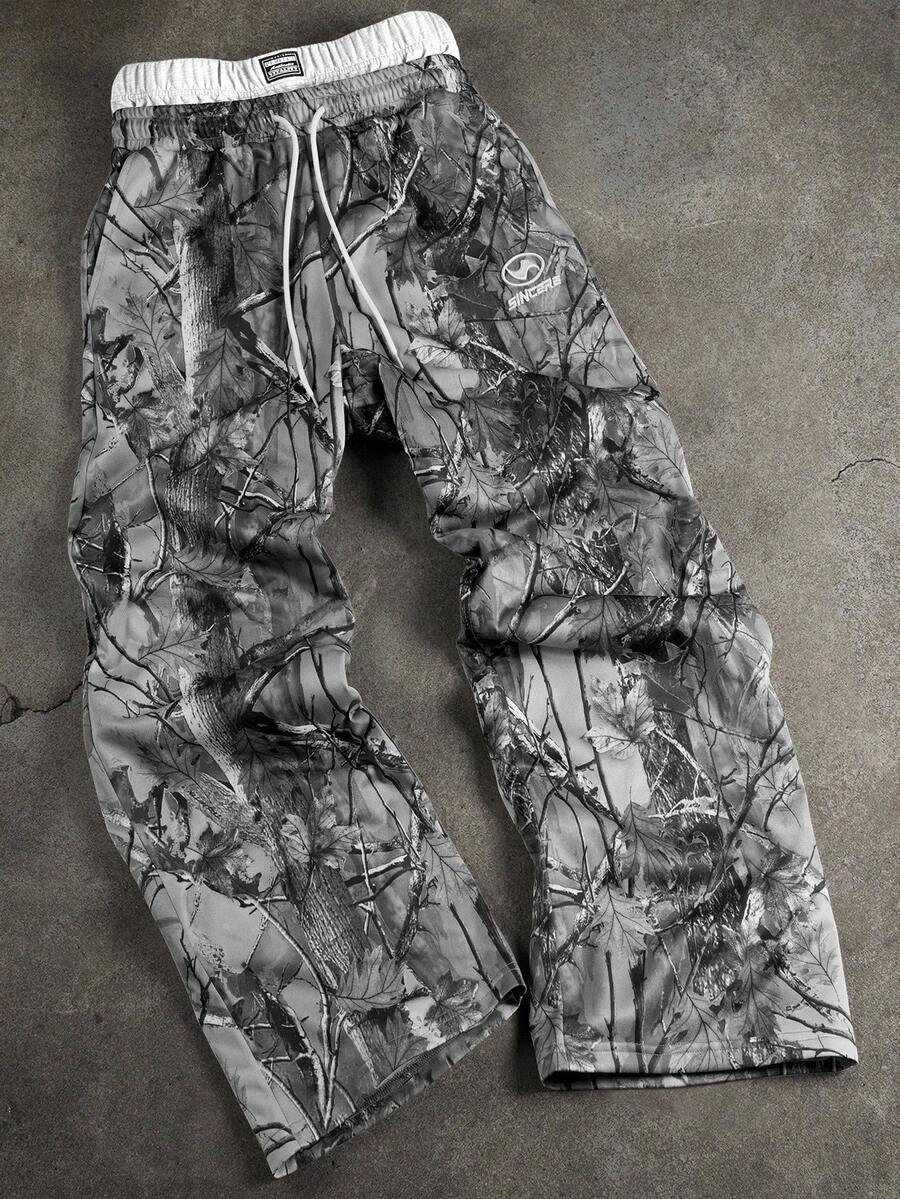 Manfinity EMRG Men's Casual Printed Sweatpants Camo Pants Men Men Graphic Pants - Black and White - View 1