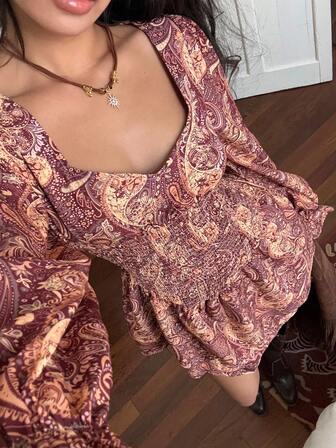 Lyxana 女式复古佩斯利印花腰部荷叶边下摆拼接泡泡长袖迷你连衣裙，秋冬休闲度假装