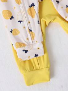 SHEIN 2件套新生女宝宝可爱休闲碎花针织短袖连体衣套装