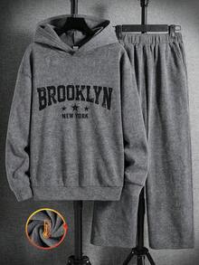 SHEIN 2 件套青少年男孩休闲学院风星星印花连帽运动衫和直筒运动裤，纯色经典简约基本百搭套装，适合居家、通勤、学校、日常休闲、度假、户外、派对、秋冬 - 深灰色 - 查看 4