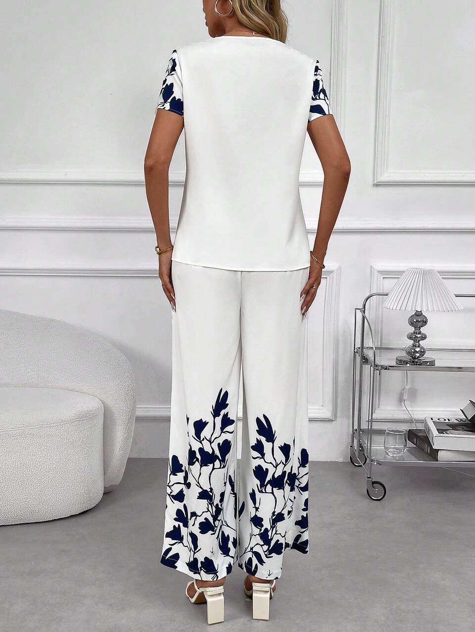 Floral Print Tee & Elastic Waist Wide Leg Pants
