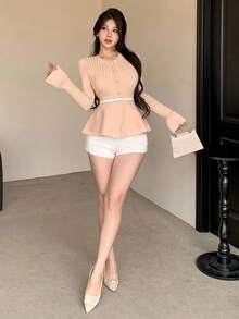 DAZY Women's Casual Ruffle Hem Splice Fitted Pullover Sweater, Solid Color Metal Button Decor, Suitable For Wedding, Party, Autumn/Winter