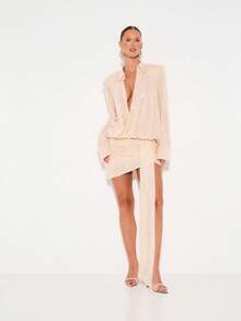 KIZN 亮片长袖迷你连衣裙，侧边垂褶设计，适合派对、俱乐部、晚宴、婚礼等场合，闪耀优雅，深V领裹身设计，闪亮夺目，秋冬季特殊场合的理想之选。 - 杏色 - 查看 1