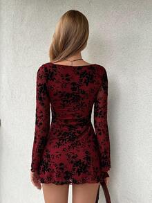 EgrlEra 女式性感修身植绒网眼系带迷你连衣裙 - 酒紅色 - 查看 2