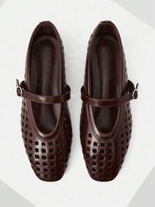 MOTF PREMIUM Nuevos zapatos de ballet con láser hueco para mujer, primavera y verano, con hebilla de metal transpirable y zapatos de Mary, zapatos de boca ligera, bailarinas de punta cuadrada marrón, elegancia versátil, de moda, sandalias de alta gama ligeras y cómodas - Café integral - Ver 1