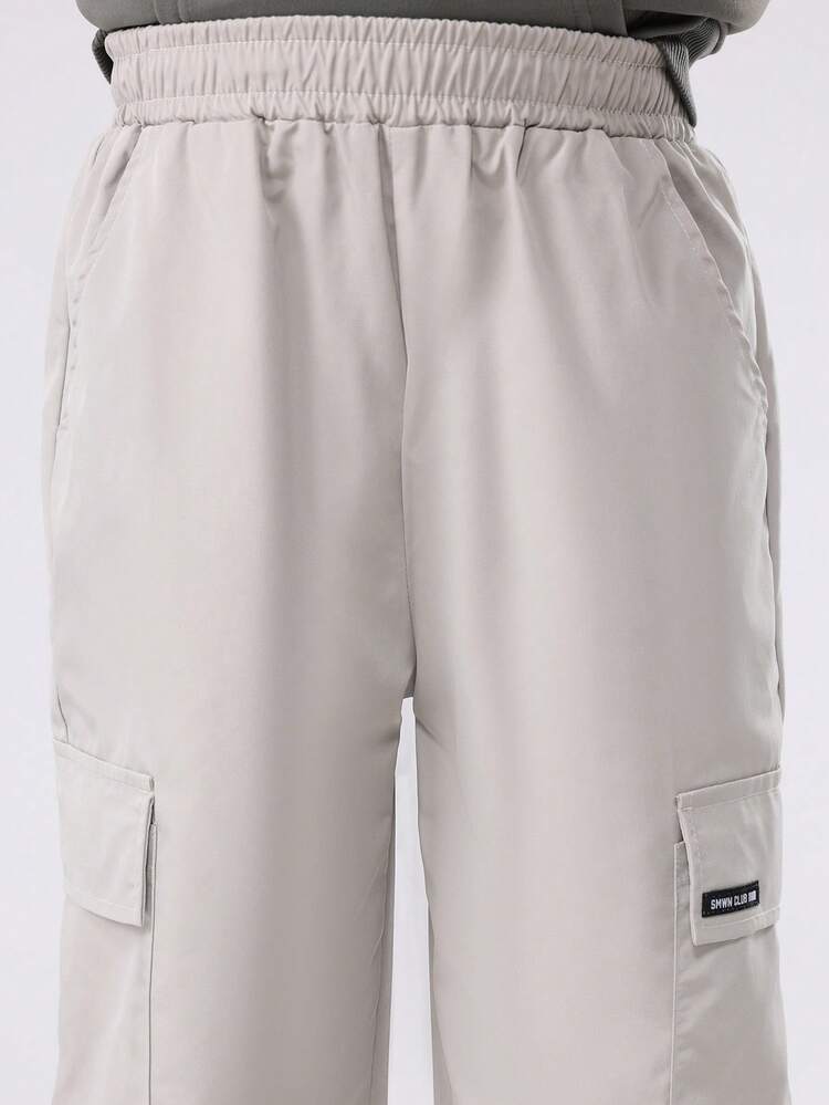 Hooded Sweatshirt And Cargo Pants With Zipper Pockets