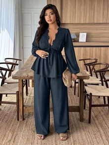 Weeklong Conjunto de 2 piezas de camisa y pantalones de talla grande con parches de encaje de unicolor - Azul Marino - Ver 4