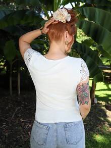 Gretanique Women's V-Neck Lace Patchwork Short Sleeve T-Shirt - White - View 2