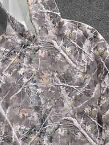 Manfinity Roghcode 男式宽松短款迷彩和干叶印花保暖内衬连帽运动衫，适合秋冬穿着 - 彩色 - 查看 2