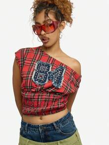 SUMWON WOMEN Blusa casual de festival con hombros descubiertos, top corto de algodón a cuadros rojos con aplicación de mezclilla y fruncido - Rojo - Ver 5