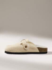 Solecia Thick Sole Slip-On Closed Toe Shoes With Fur Lining, For Autumn/Winter - Apricot - View 3