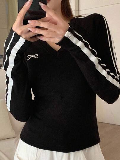 DAZY 女式撞色蝴蝶结印花保暖内衬T恤，秋季服装