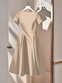 GlowEve CURVE Plus Size Women V-Neck Short Sleeve Midi Waist Dress - Khaki - View 2