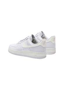 Air Force 1 '07 SE 2024 女士运动鞋，WMNS AIR FORCE 1 07 NN 鞋休闲运动鞋，时尚户外百搭 DV3808-500 - 淺葡萄紫/螢光黃/黑/帆白 - 查看 4