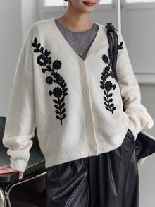 DAZY Women's V-Neck Cardigan Sweater With Colorblock And 3D Floral Decor, Casual And Youthful - White - View 5