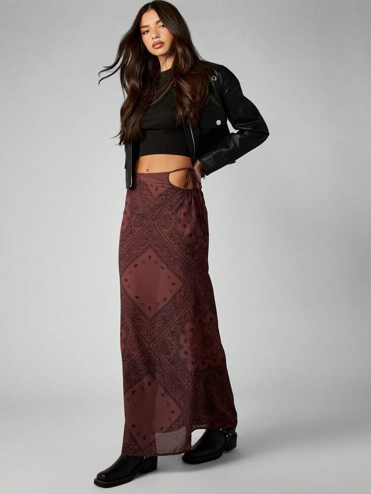 MISSGUIDED Paisley Print Beach Cover Up Maxi Skirt With Cut Out Side Summer Cruise Vacation Sarong Wrap Boho Beachwear Resort Wear Festival Long Skirt