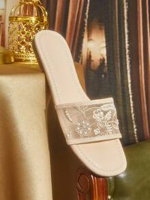 CUCCOO TILAWA 女士刺绣珍珠网眼透气舒适优雅休闲平底凉鞋 - 杏色 - 查看 8