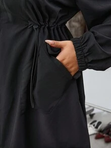 SHEIN EZwear 加大码连帽束腰防水中长款黑色夹克，适合雨天，秋冬季 - 黑色 - 查看 4