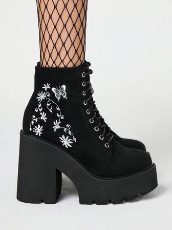 Grunge Punk Women's Comfortable Retro Thick High Heel Boots, Fashionable White Embroidered High Platform Waterproof Lace-Up Side Zipper Short Boots For Commuting, Party, Event