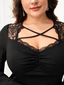 Modelyn 大码女式撞色蕾丝荷叶边喇叭袖优雅连衣裙 - 黑色 - 查看 3