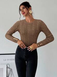 Firerie 女式简约优雅休闲学院风百搭白色圆领麻花针织纽扣装饰修身毛衣秋冬 - 摩卡棕 - 查看 3