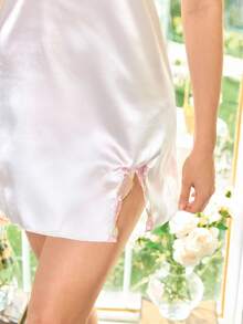 Romantic Floral Elegant Cute Women Floral Embroidery Patchwork Mesh Satin Comfortable Soft Skin-Friendly Outerwear Women Mini Nightgown - Multicolor - View 5