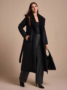 CLARA VERO 黑色蓬松毛领绗缝内衬束腰派克大衣，女式夹棉外套，泰迪熊口袋细节 - 黑色 - 查看 4