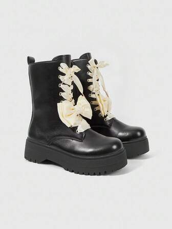 Kawaii بوت الدراجات النارية بنمط بانك روك جوثيك للنساء، بوت منصة ذات كعب سميك، بوت كاحل جلدية بفيونكة دانتيل حلوة وأحذية قصيرة