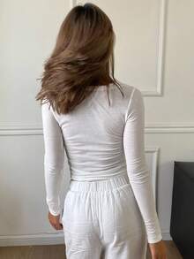 DAZY Women's Solid Color Slim Fit Stretchy Thin Long Sleeve Casual T-Shirt, Spring/Summer