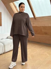 SHEIN Essnce Conjunto de 2 piezas de talla grande con top con abertura lateral y pantalones de unicolor casual, para otoño - Marrón Chocolate - Ver 4