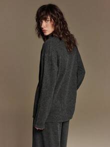 Ontre Vintage, locker geschichteter, weicher Wollmischungs-Pullover mit tiefem V-Ausschnitt 2 in 1, moderner urbaner Lässig-Fashion Business-Lässig-Stil für Büromode, zurückhaltender Old-Money-Stil, mühelos temperamentvoll, hochwertige urbane Pendler-Flughafen-Damenmode aus hochwertigem Material, Streetstyle, sophisticated, einfach und cool im Herbst/Winter - Dunkelgrau - Übersicht 3