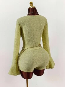 Amplova Bộ jumpsuit nữ cổ thấp dáng suông tay loe, chất liệu vintage, có họa tiết. - màu xanh lá - Xem 7