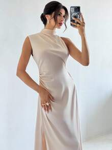 Firerie Women's Casual Elegant Backless Pearl Chain Dress / Imitation Silk Material Satin Texture / Carnival Party Season / Party Outfit / Wedding Guest Dress / Prom Dress / Party, Date, Coming Of Age Ceremony / New Year Dress / Shiny Dress / Champagne Dress / Luxury Evening Dresses For Women