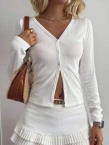 Livesso Women's Solid Color Minimalist Long Sleeve V-Neck Fitted T-Shirt, Suitable For Everyday Wear In Autumn All White 2 Piece Set - White - View 4