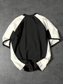 Manfinity Sporsity Men's College Style Patchwork Design 23 Numbers And Letters Printed Round Neck Short Sleeve T-Shirt. Men's Round Neck T-Shirt Is Suitable For Daily Wear, Going Out, Sports, School, And Playing. It Can Be Used As A Gift For Children's School Start, Or As A Gift For Friends