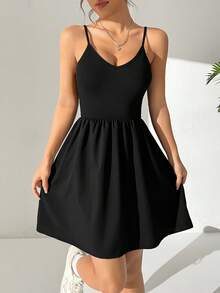 SHEIN EZwear 女款細肩帶a字裙