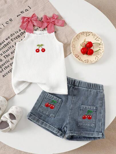 SHEIN Vintaside Kids 2 Pieces Baby Girl Set Cute And Fashionable Cherry Halter Top And Denim Shorts Set, Suitable For Spring And Summer