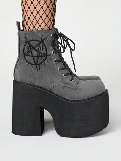 Goth 5.7in Thick Sole Waterproof Platform Short Boots, Autumn/Winter Side Zipper Closure Round Toe Chunky Heel 5.7in, Punk Style Round Star Embroidery Black Suede, Wine Women Boots, Fashionable For Stage Performance, Wedge Shoes