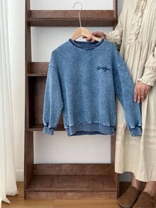 SHEIN 青少年男童时尚休闲 Y2K 复古酷炫 - 可机洗设计字母刺绣图案蓝色针织牛仔长袖小圆领卫衣，适合儿童日常穿着，柔软舒适，也适合儿童秋冬季节、派对、居家穿着，以及街头风校服。 - 藍色 - 查看 3