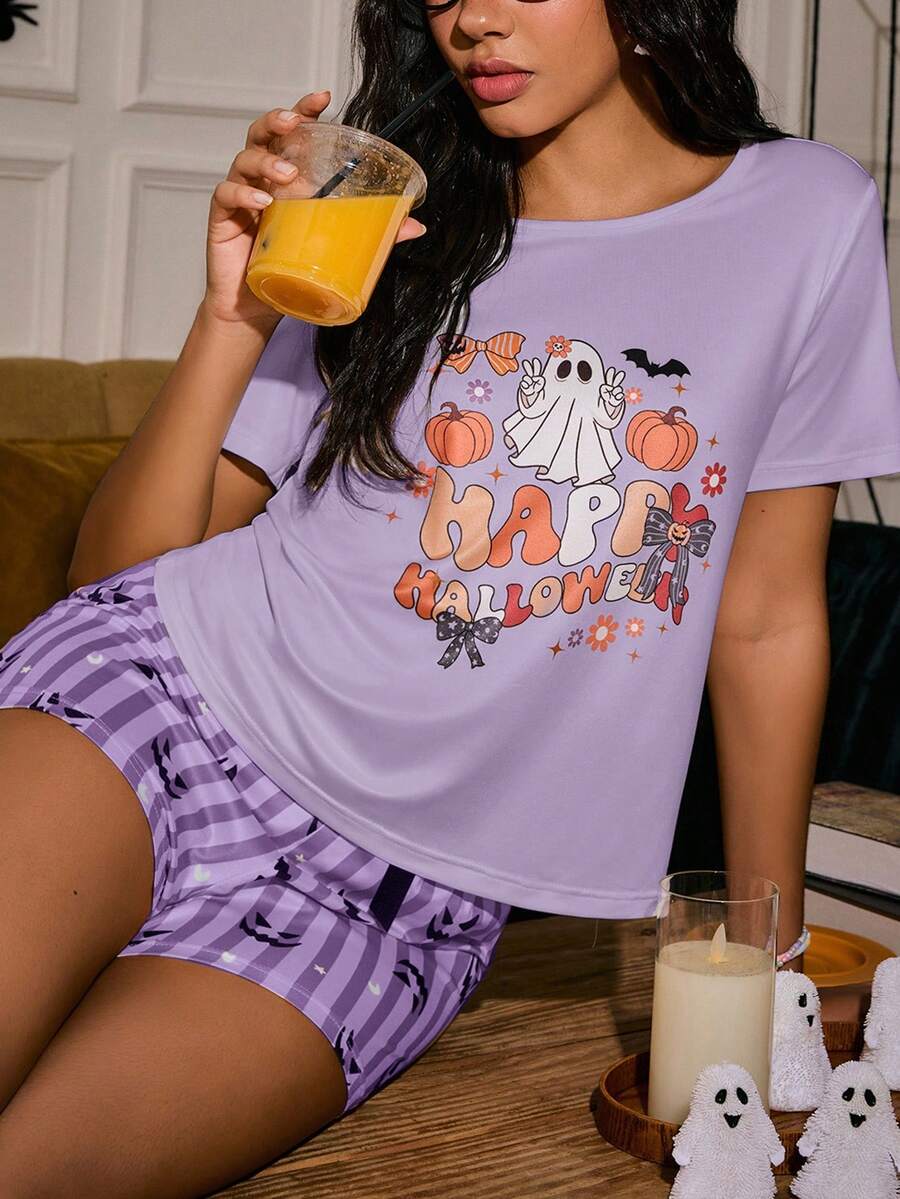 SweetSlumber Rundringad pyjamasset för kvinnor med Halloween-spökrosé och randigt leende ansikte - Blåröd - Visa 1