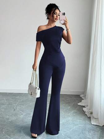 Elenzga Fashionable Contrast Color Slimming Outfit, Summer Oblique Shoulder T-Shirt & Flared Pants, Casual Design