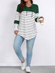 SHEIN LUNE 秋季大码休闲拼色条纹抽绳连帽弧形下摆T恤女款图案T恤上衣 - 彩色 - 查看 3