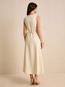 Poéselle Đầm suông không tay cổ chữ V họa tiết hoa kim loại thanh lịch cho nữ - Màu be - Xem 7