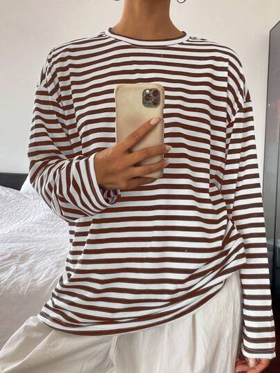 DAZY Enfärgad lös passform långärmad rund halsad t-shirt för kvinnor