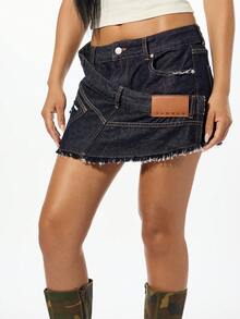 SUMWON WOMEN Mini-jupe en jean délavé en coton, ourlet brut, bords effilochés, passants de ceinture. Pièce mode Y2K pour festival d'été, soirée, sortie en boîte - Bleu marine - Voir 6