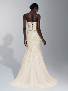 Elitara Elegant Luxurious Embroidered Lace Applique Mesh Mermaid Maxi Dress With Train, Suitable For Wedding, Party, Prom, Honeymoon, Ball