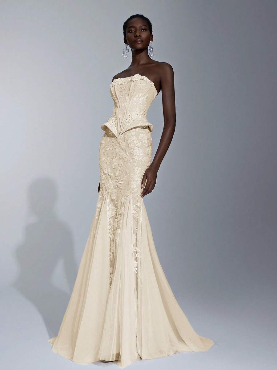 Elitara Elegant Luxurious Embroidered Lace Applique Mesh Mermaid Maxi Dress With Train, Suitable For Wedding, Party, Prom, Honeymoon, Ball