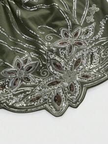 ROMWE Plus Size Women Fairycore Mori Kei Green Embroidered Beaded Flare Sleeve Elegant Blouse, Plus Size Autumn/Winter Fairy-Inspired Vintage Beaded Asymmetrical Hem Design Halter Neck Top - Green - View 3
