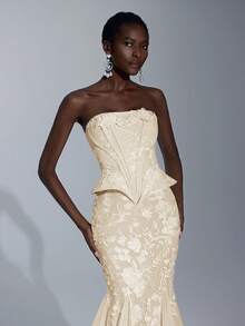 Elitara Elegant Luxurious Embroidered Lace Applique Mesh Mermaid Maxi Dress With Train, Suitable For Wedding, Party, Prom, Honeymoon, Ball